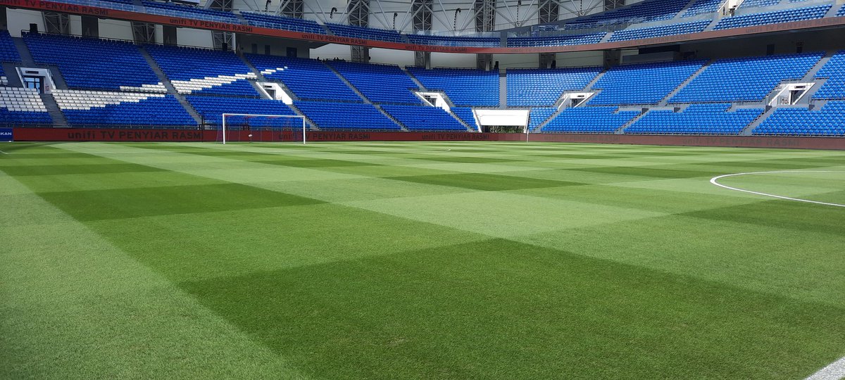Taylor76Nigel's tweet photo. Keep your head down. Work hard. The product will shine. Zeon Zoysia has proved itself to be the playing surface of choice for football fields in this region. Looking forward to getting these fields done.@STSAsia @bladerunnerfarm @Floratine @getgroundworx https://t.co/HMCrMdshZH