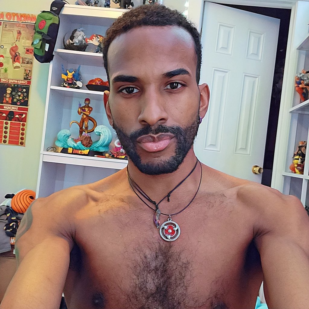 10000sharingan's tweet photo. After workout selfie! 💪🏾😏🤳🏽 #workout #selfie #meninbeards #chicago #albanypark #gay #gaytwitter https://t.co/lXRAL46k9L