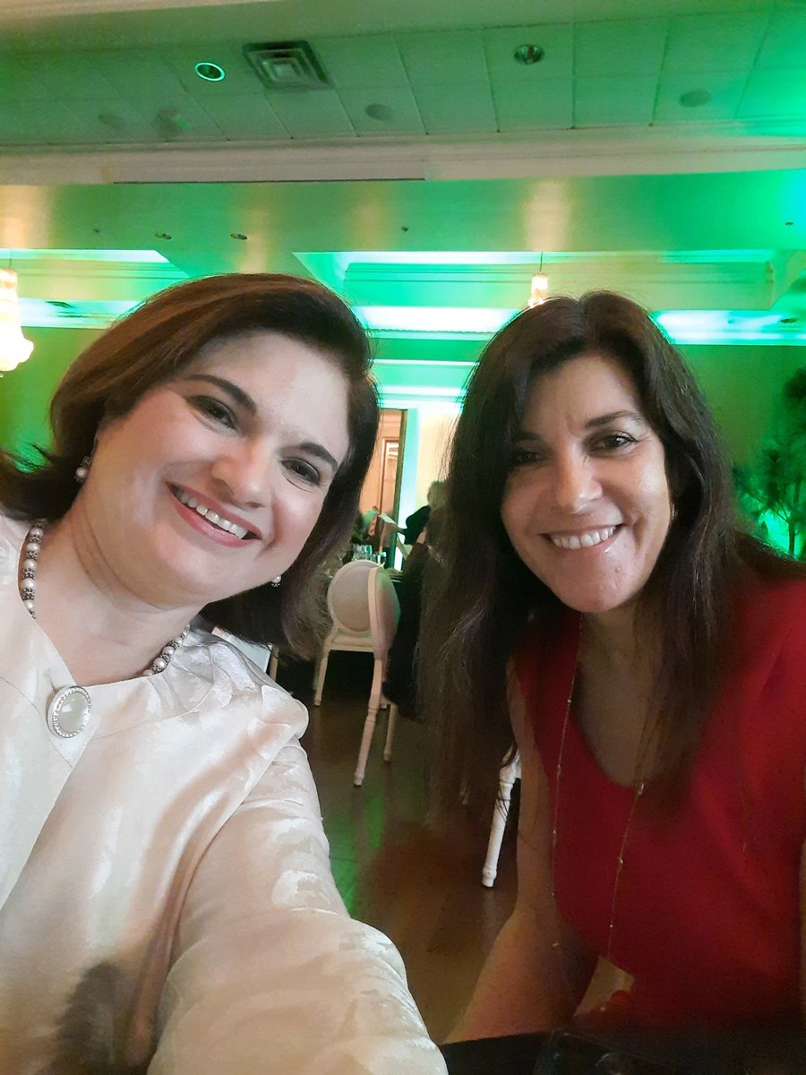 LenoreRodicio tweet picture