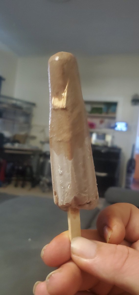 8thAxis's tweet photo. @Popsicle if you are still looking for the other half of the broken stick, my tongue unfortunately found it today....🤔 https://t.co/1YluIEftUk