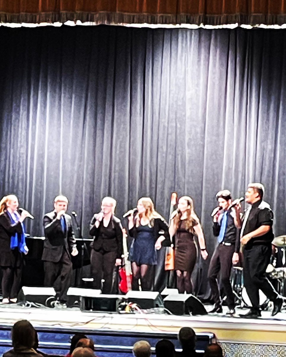 BVUMusic's tweet photo. Thanks to “First Take” &amp; “Audio Radiance” (The School For Music Vocations) &amp; SLHS “Evergreen” for sharing incredible performances tonight! Bravo to all student performers and to directors Tobi Crawford, Joanne Tucker, Dr. Jeremy Fox, and collaborative pianist Jeanette Hinkeldey! https://t.co/U7BjR7ZZrQ