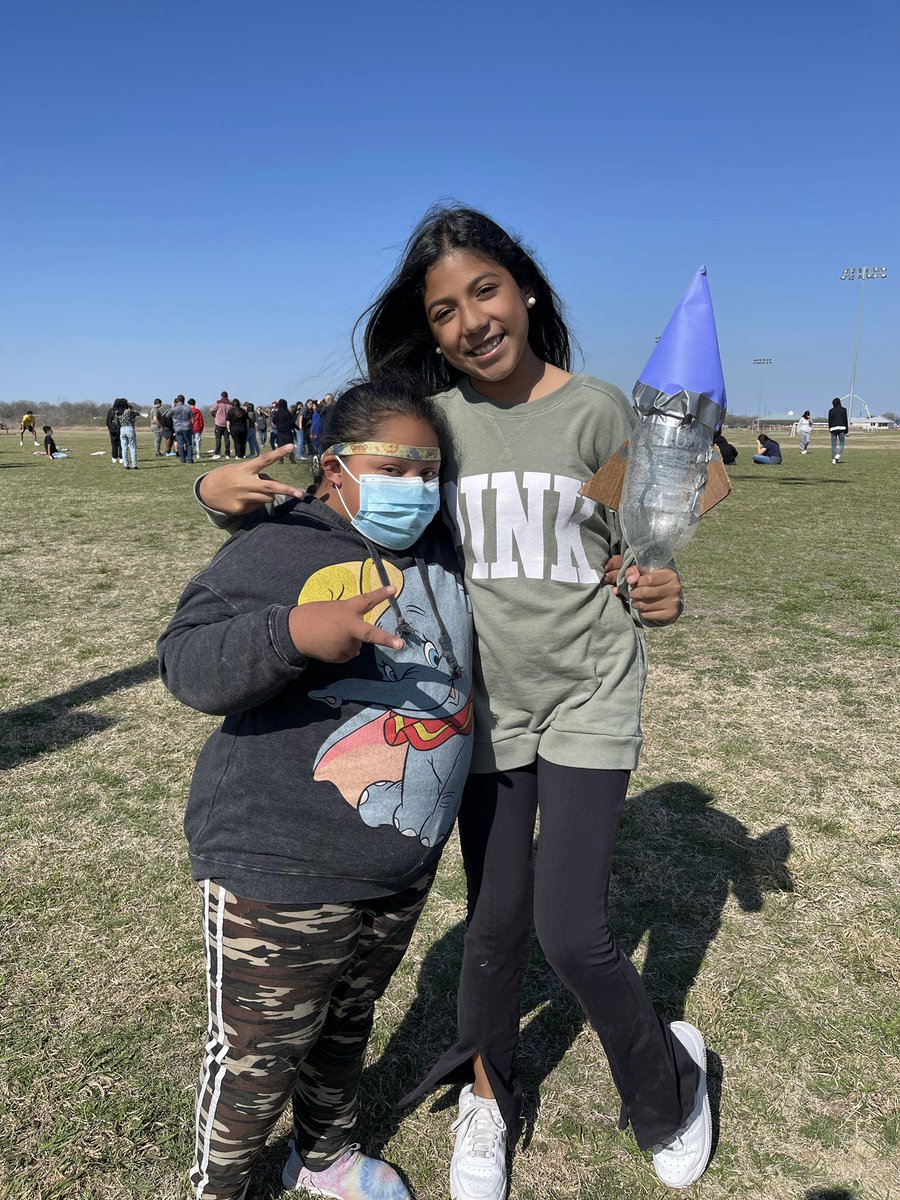 monicalerma_'s tweet photo. these friendships are so special and important ♥️ every campus should have student coaches! #LJHProud #BestFriends #AllMeansAll https://t.co/ooKTXblyG1