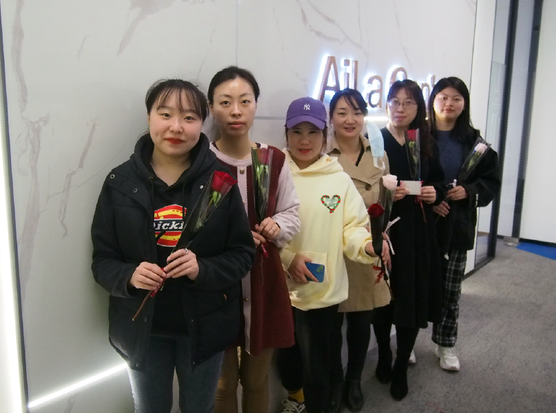 Etrate_SH's tweet photo. Goddess Festival,  great health into Haipai Club (AILA Center Station) https://t.co/aP0IBFuAIX