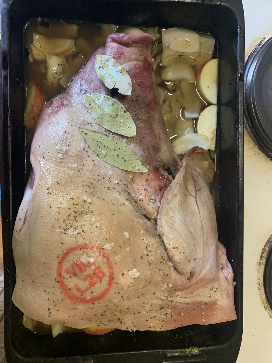 KirstieAndo's tweet image. In a case of mistaken identity, I accidentally got this pigs head out of the freezer instead of a regular roast. I had said I would try cooking one, and now I am holding myself accountable. @RiverCottageAus I’m using you recipe, everyone else wish me luck! #homegrown #firstgo