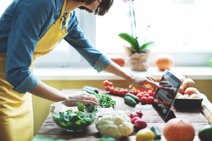 Consider seasonal produce this month. Try some healthy recipes with brussels sprouts, broccoli, cauliflower, &amp; turnips. For a sweet treat, grab some strawberries, grapefruit, or oranges. Learn more about programs that help support healthy eating. bit.ly/3puB5bq
