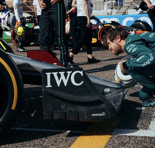 10__Toes's tweet photo. Formula 1 News Today. Now Youโre all caught up. #f1 #formuladank #F12022 https://t.co/q8FBcaUQph