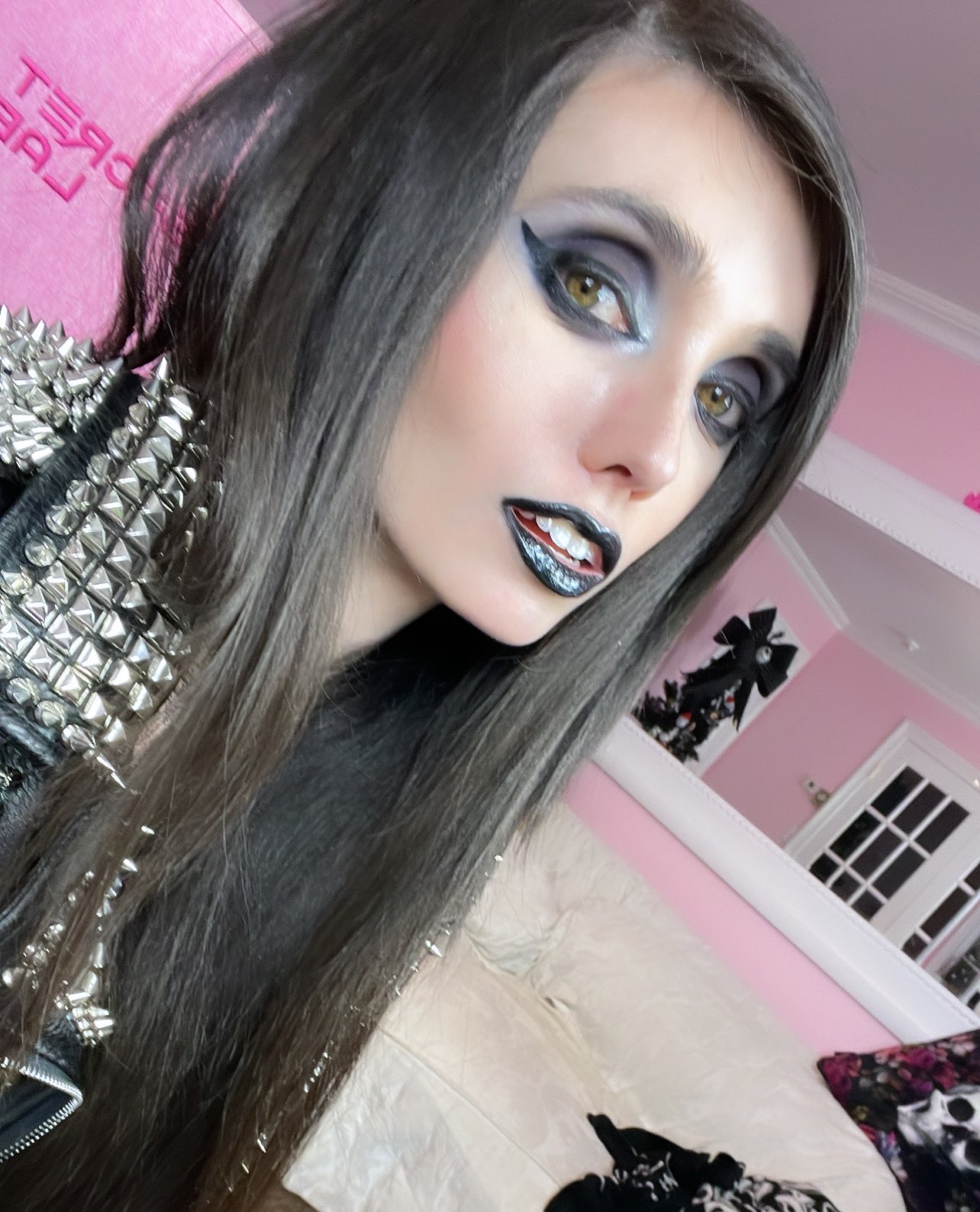 Eugenia Cooney'S Latest Appearance Sparks Concern - bqcd25d