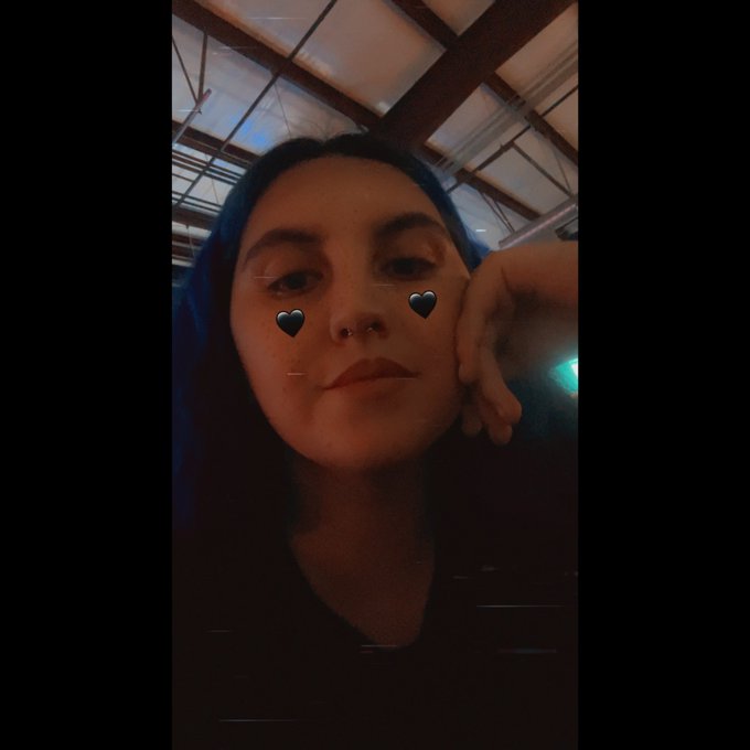 Ya girl finally got her septum pierced!! https://t.co/B7q2G5xPaR<a href="/tag/newprofilepic"class="tags"><span>#newprofilepic</span></a>