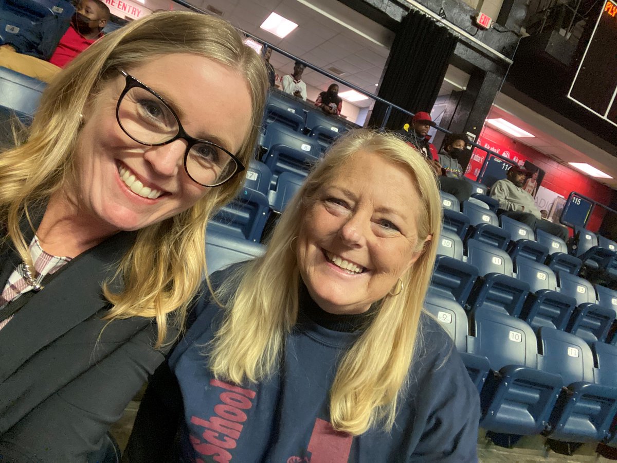 HenryCountyBOE's tweet photo. While not the outcomes for our teams that we were hoping for, we're proud of our state🏀runners-up from @LHS_HCS (girls) &amp; @ELHS_HCS (boys). BOE members @NuttPnutt &amp; @sophecpope were on hand, along w/ Supt. @LearnInHenry, Chief of Staff @dukebradley_III, &amp; COO Josh Malcom. https://t.co/lnQFXDrdr7