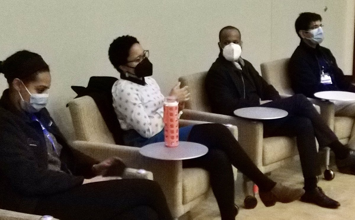 CanaryLauren's tweet photo. We had the joy of hosting an outstanding panel for the @SNMA @vtcsom βMedDocsβ program for high schoolers tonight. Sarah Yosief (MS3) Jenelle Fleming PA @RUCRoanoke alum, Kenneth Young (MD-PhD candidate), and Dr. Abhi Reddy of @CarilionClinic Child Psych and Sleep Medicine π https://t.co/NCwDzY0dvJ