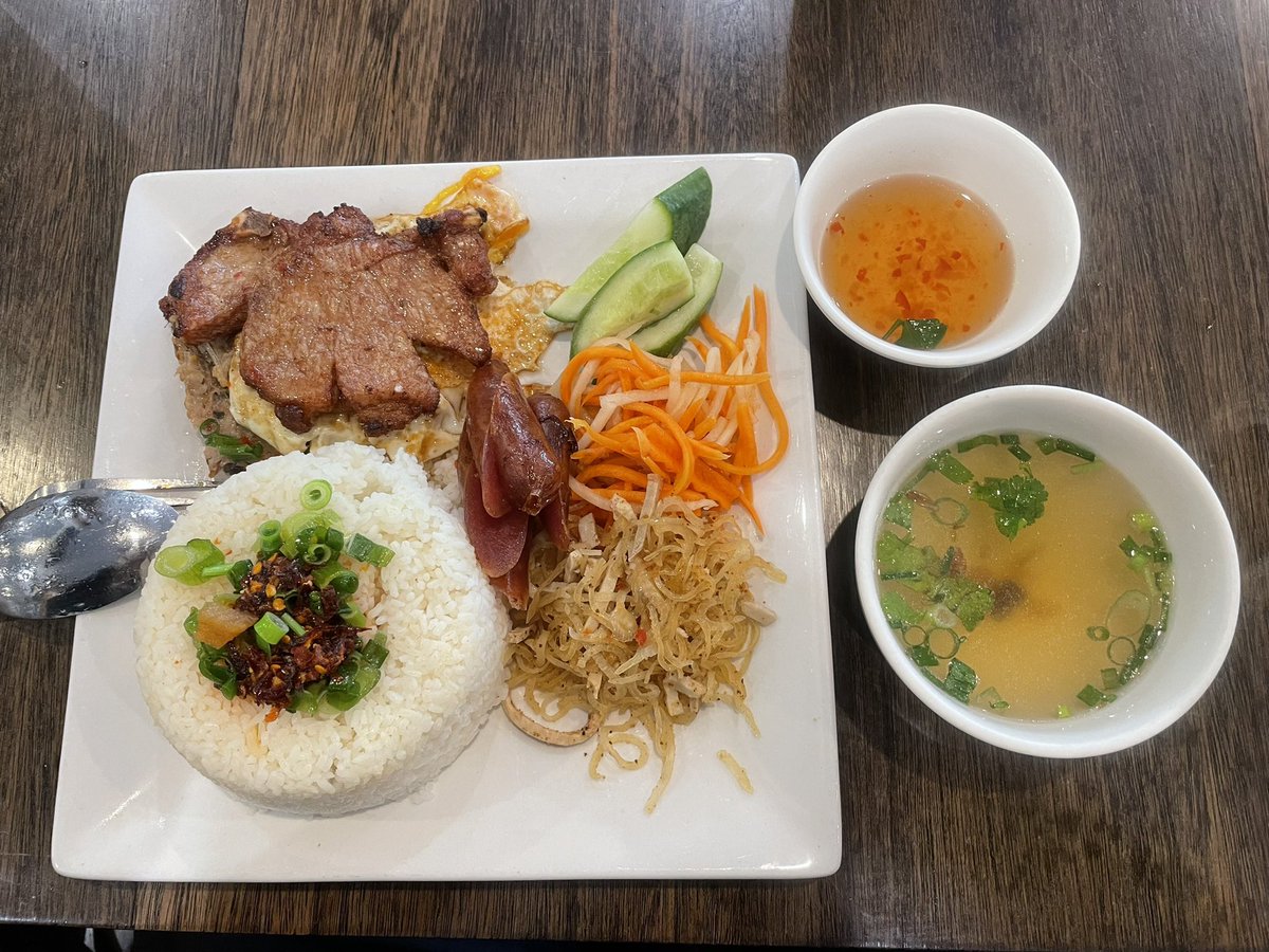 Taking a breaking from looking at the price! Breaking my fast. IYKYK ⬇️ this is not healthy.