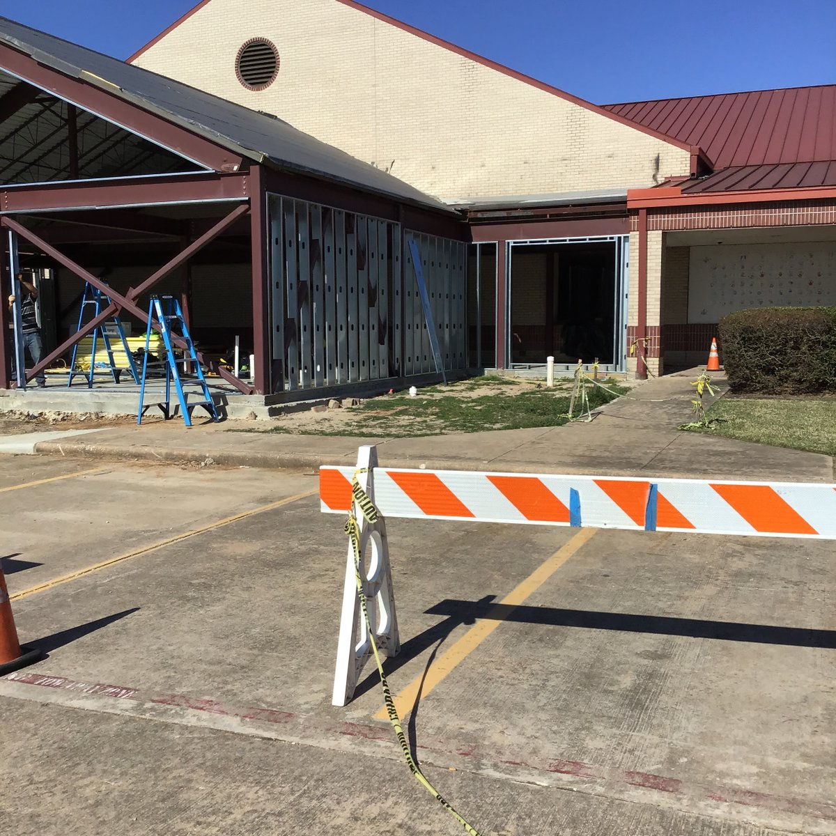 AtascocitaLib's tweet image. Construction Update! Progress on the walls and the framing for the walls.

#librarylife #harriscountypl #libraryconstruction #atascocitalibrary #atascocitatx #atascocita #librariesofinstagram #librariesoftexas #tslac #txla