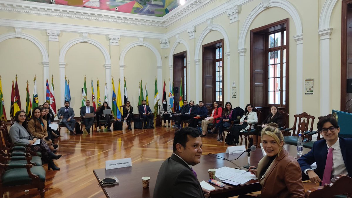 CasadeBoyaca's tweet photo. En el Congreso de la República, Salón Constitución nuestra directora @AMGomezL PhD. preside el ejercicio académico para prototipar la #competitividad #regional en mercados globales desde la linea de investigación #Internacionalización y #prospectiva global de la #PUJ @CRCBOYACA https://t.co/aozgWMZkeD