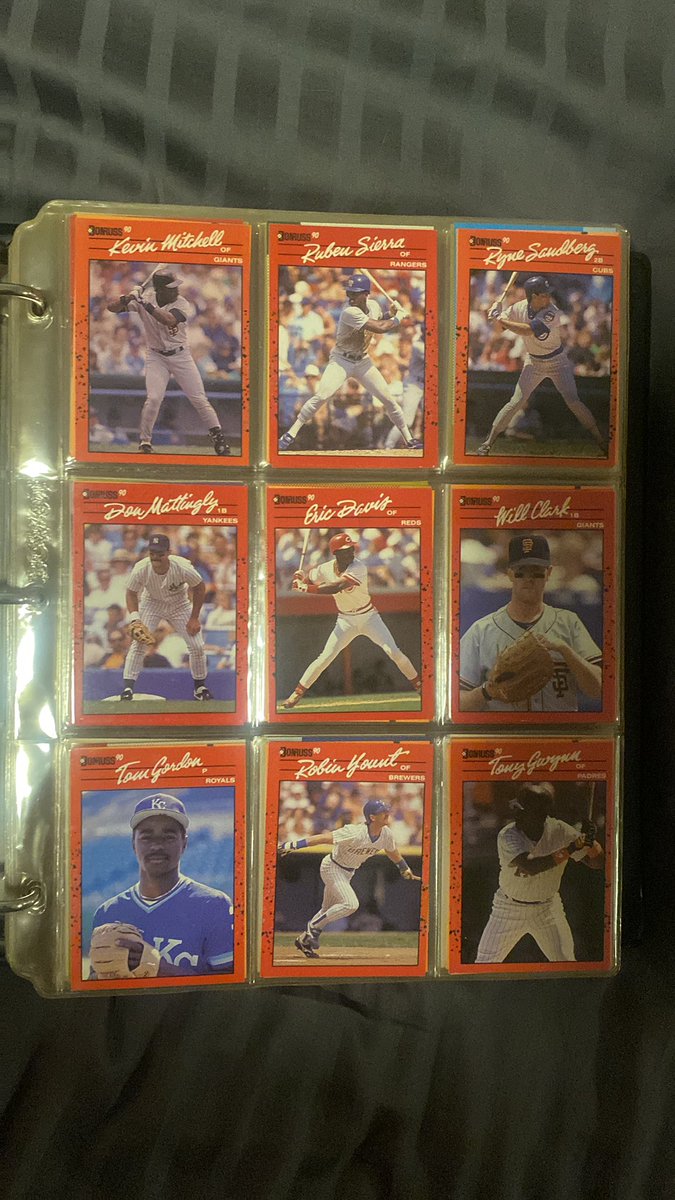 SneakerHeadDad's tweet photo. #TheHobby #ThrowBackThursday #90sCollection Young Me is always so hyped to open this up and look at some of them. 🔥🔥 https://t.co/LoAq29rhEp