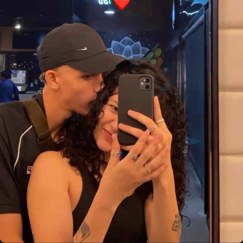 mxpict's tweet image. como pude me apaixonar tanto assim