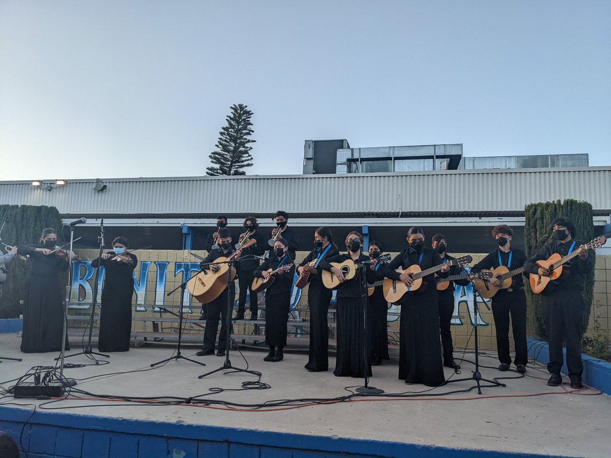 Bonita Vista Middle School tweet media