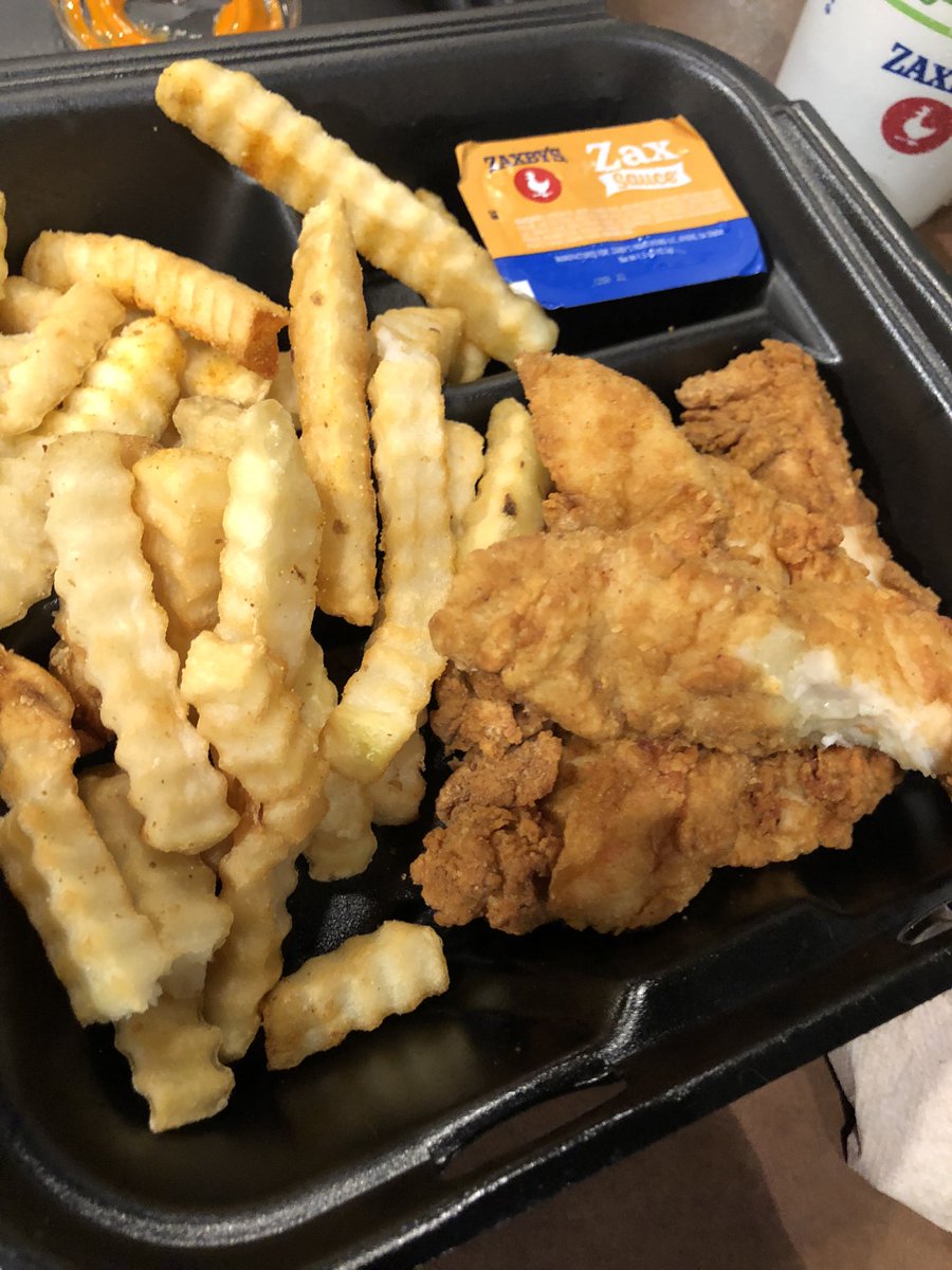 UWLSOFTBALL's tweet photo. bardownski on a (chicken) tendy. @Zaxbys #IYKYK 
LAX➡️TN https://t.co/mxNpJqTALY