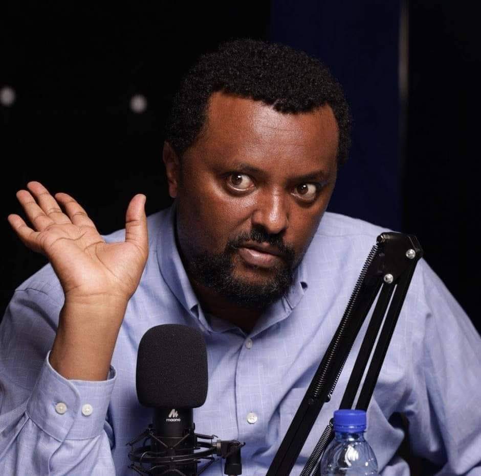 BelayBekeleWeya's tweet photo. ህዝብን "ሸርሙጣ የሸርሙጣ ልጅ ከርሳም ፈርሳም " እያሉ የሚሳደቡ ደናቁርትን እየሾሙ  ለህዝብ እና ለሀገር የሚቆረቆሩ ግለሰቦችን ሰበብ ፈልጎ እያደኑ ማሰር ይቁም!!! #Nomore   ህጋዊ ህገ ወጥነት!!! https://t.co/QQaebzFxoX