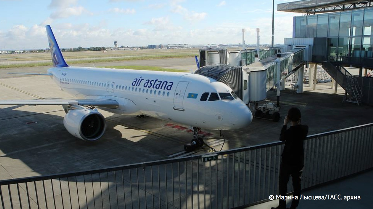 tass_agency's tweet photo. Казахстанская авиакомпания Air Astana приостанавливает полеты в Россию и над ее территорией, сообщили в пресс-службе:
https://t.co/h3nrNKfdDg https://t.co/unjiWiARmN