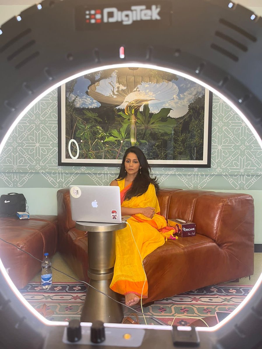 shalininatraj's tweet photo. Sometimes there is a trigger , sometimes we don’t even know what hit us. That’s what mental wellness is all about. The most important is to pause, listen to yourself and take support as needed. Had the pleasure of talking with Barkha about Mental wellness https://t.co/IHYxf6RppW https://t.co/UsbFMuYOmS