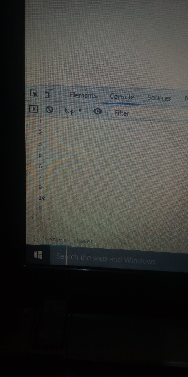 NoraKings1's tweet photo. Day 35: I learned about loops, break, continue, tenary operators etc. I loop through and array and displayed it in my console. #100Devs #100DaysOfCode #WomenWhoCode @philemonfaith @longspemun @rocketsoftltd https://t.co/wj6iI7CEQp