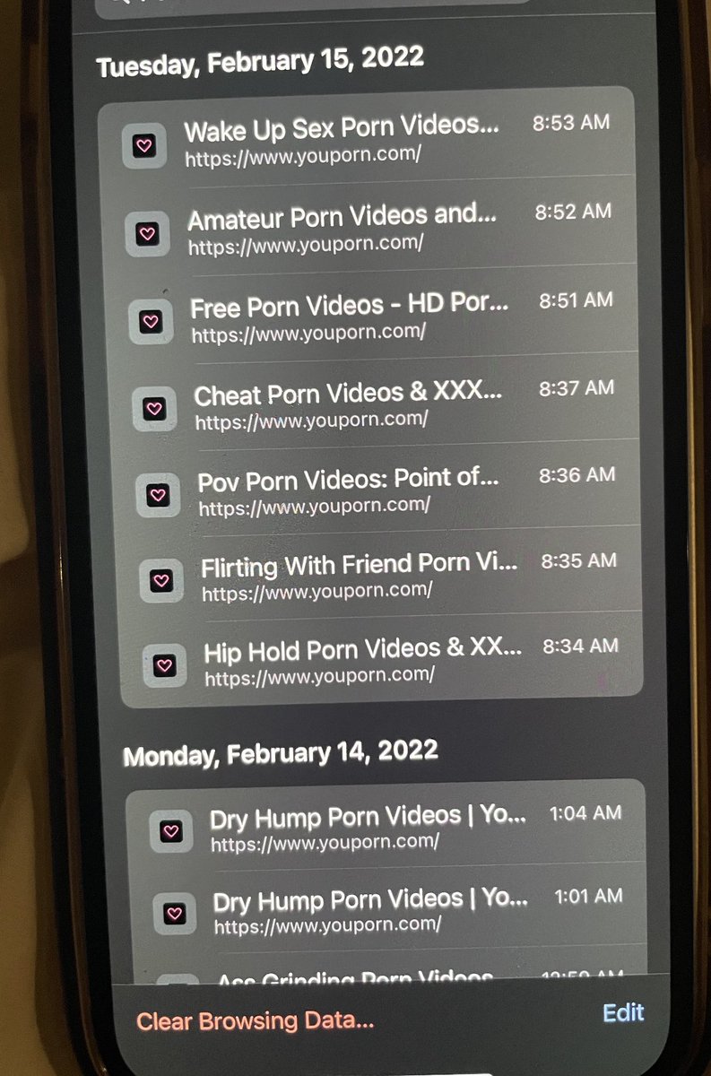 dmanhome's tweet photo. Found this on my wife’s history… and now I’m turned on 🚨🚨 #caughtintheact #caughtsnooping #familyfun #familytime #porn #solosex #sololove #caniwatch https://t.co/ORAI5ay6z7