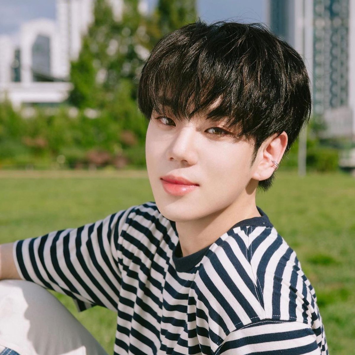 koni_430's tweet photo. 2022.03.11 🧡🧡🧡

畫清純的柄官反而不習慣😅

#BK || #에이스 || #초이스 || 
#BYEONGKWAN || #ACE || #CHOICE
#choicecreations #acefanarts
#에이스_김병관 https://t.co/a9CGY64yck