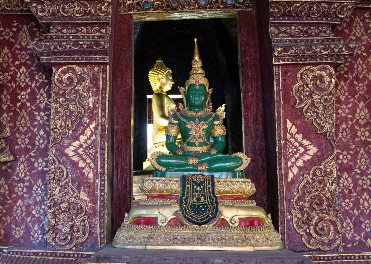 On today's #FlashbackFridayz, show us your fave pics of whatever feeds your spirit!
 
🕌Tweet your #HolyPlaces 
⛩️Tag hosts <a href="/Adventuringgal/">Cynthia | Adventuring Woman</a> <a href="/TravelBugsWorld/">Travel Bugs World ✈️🐞🌎</a> <a href="/jenny_travels/">Uncharted Traveling</a> + guests <a href="/TravelAtWill/">LDH</a> @Chalkcheese111 
🛕Add friendz, retweet &amp; share the ❤️! 

📸#HolyPlaces in Thailand