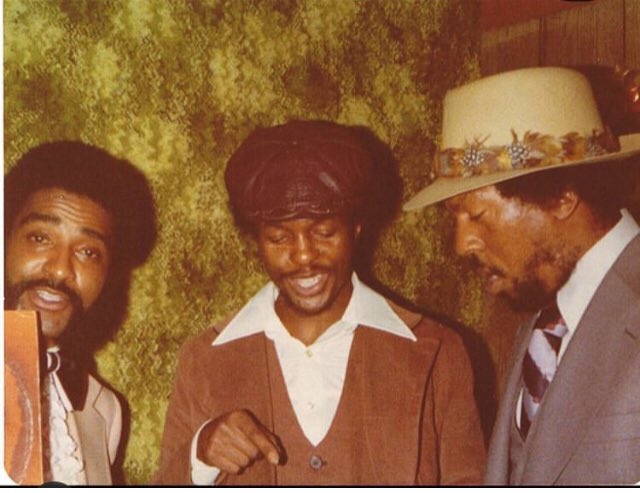 j_jubie's tweet photo. @KenKenzie06 #ADOS4Life https://t.co/YyMcQmKiVy