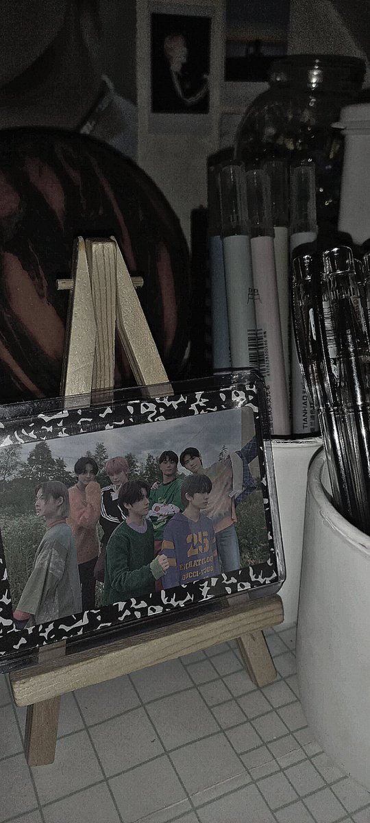 CHEOLIEC4RT's tweet photo. ꒰ 🛒 #CHEOLIS3LLS ꒱ 

[ wts lfb enhypen ph ]

✷ hee hoodie ess &amp; charybdis group pc ✷ 

 ⤷500 php - selling as set + pf + lsf 
 ⤷onhand &amp; mint condi 
 ⤷reply or dm to claim
 ⤷payo / 3 days reservation 
 ⤷rcbyt 

t. wts lfb hee hoodie ot7 charybdis group pc enhypen ph https://t.co/n41Xjjigyx
