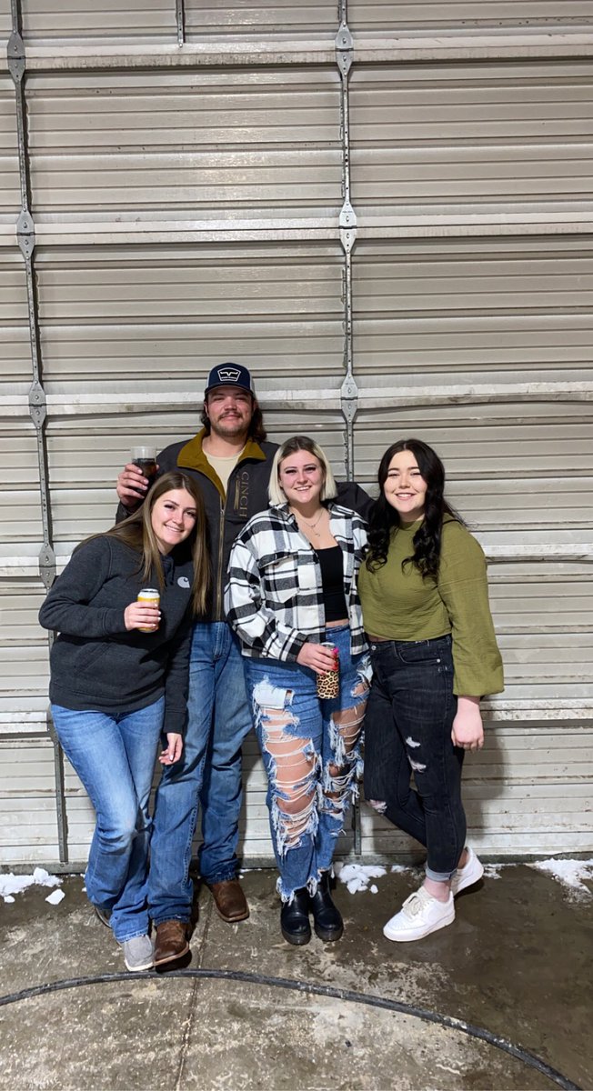 bill__19's tweet photo. Honestly if you’re not close with your cousins I feel bad for you. https://t.co/zjsEbLeJXm