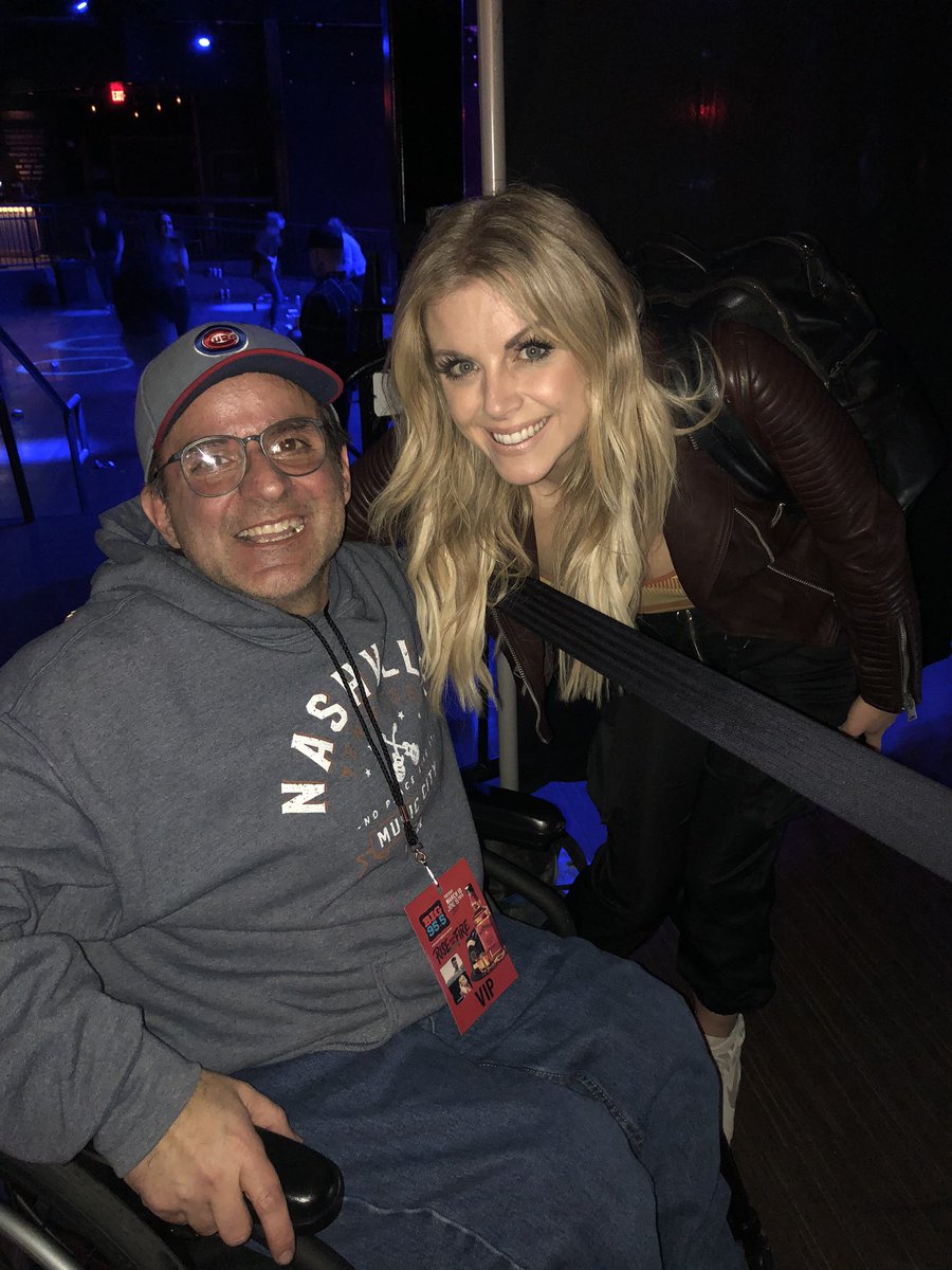 gnephew's tweet photo. When you randomly buy a ticket to the @opry and you discover that one of your favorite artists @lindsayell is going to be there just makes this Nashville trip worth it! #EllYeah https://t.co/GVMWe3L6q1