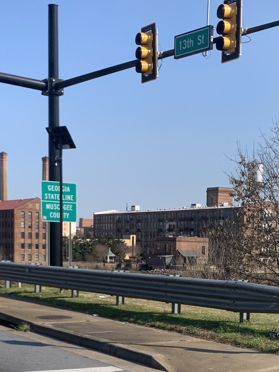 MarchetaG1's tweet photo. #Tucson to #Daytona, 2,500 mi 11 days. On a 🏍 u appreciate #trafficcontrol. From street signals to concrete barriers, cheers to #procurement professionals who contract for them. U R keeping us safe! #Procurementiseverywhere #MarchIsProcurementMonth #NIGPConsulting #NIGPCode https://t.co/YHd1msweVn