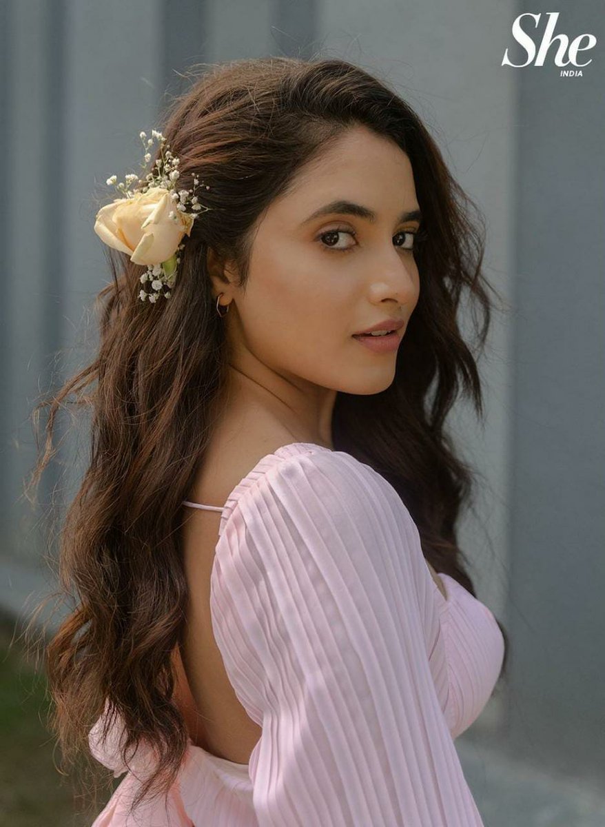 ursniresh's tweet photo. @priyankaamohan #SheMagazine PhotoShoot Pics
#PriyankaMohan https://t.co/WWJBpkRQjO