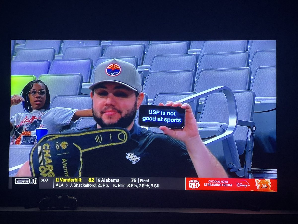 DannyAiello18's tweet photo. This man right here, I don’t know who you are but there’s a beer on me this football season if I find out. #UCF #UCFTwitterMafia https://t.co/V5iUWPPtUK