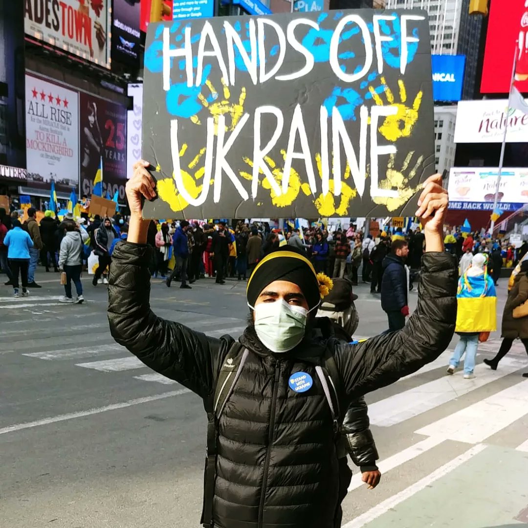officialgbsm's tweet photo. 05.03.2022: Hundreds of protesters including GBSM's Harmit Singh gathered for a rally in New York City's Times Square to call for peace in Ukraine as the Russian invasion of the country continued. GBSM stands with Ukraine and condemns Russia's military invasion of the country. https://t.co/xgMLrZX67p
