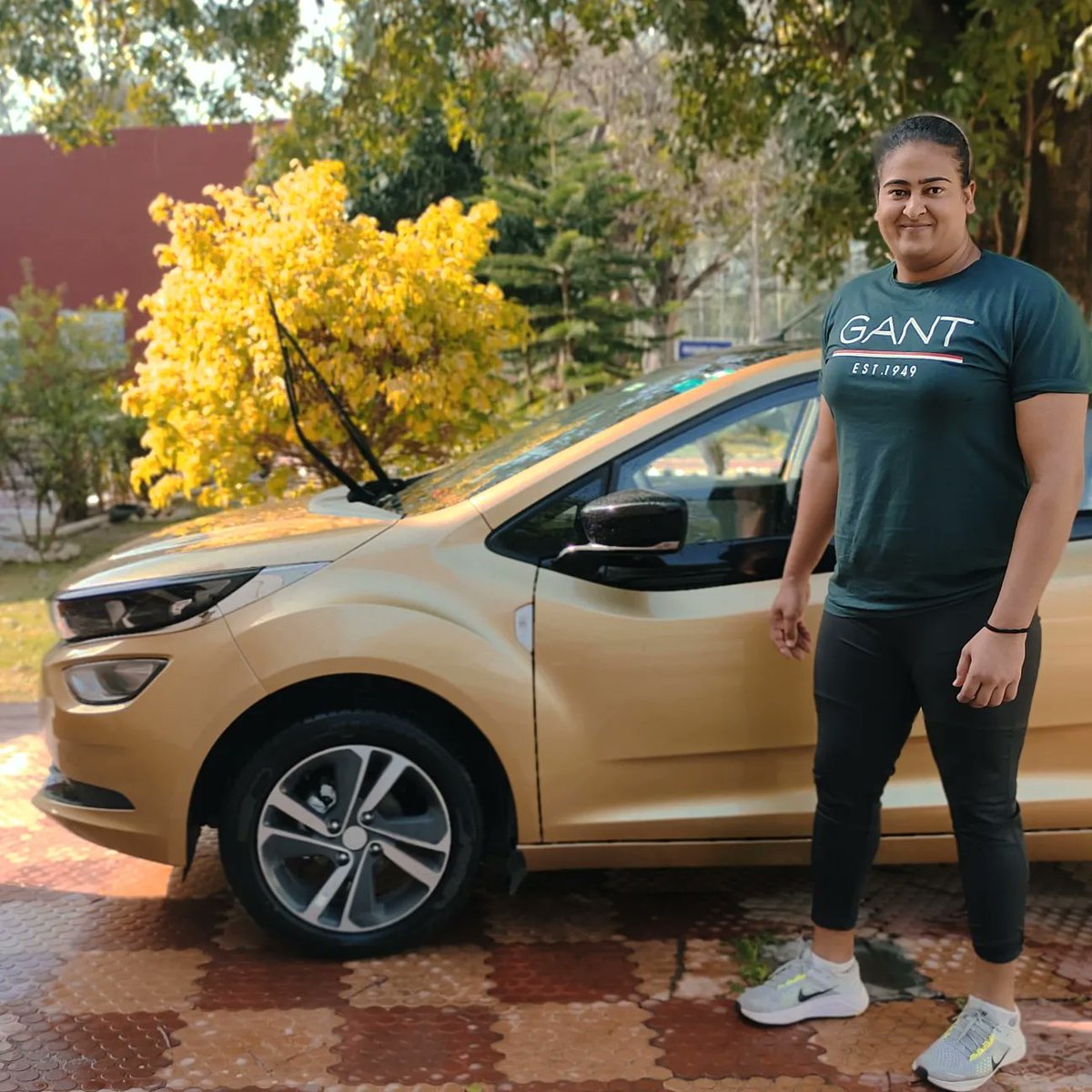 जिन्हे सपने देखना अच्छा लगता है,उन्हें रात ✨छोटी लगती है।
जिन्हें सपने पूरे करना अच्छा लगता है उन्हें दिन छोटा लगता है"

#FridayMotivation