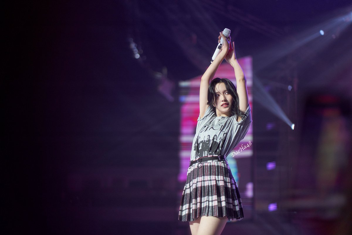 DaeHa48's tweet photo. 220222 Dallas Concert Mina

#트와이스 #TWICE #MINA #미나 https://t.co/sSlhEUYkbl