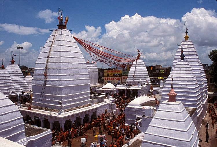 ranvijayT90's tweet photo. Thread 
Chandrakant Mani, which was snatched from Kuber by Ravan, is still present in Baidyanath Dham...
https://t.co/ePmqSExF4D https://t.co/eSqx05msYM