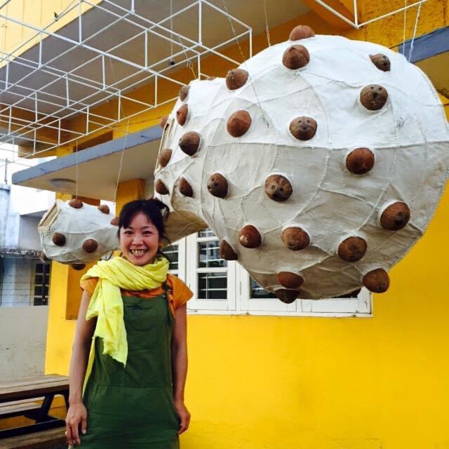 pritiesanjay's tweet photo. Resting space ship an art installation by a Japanese artist Kayo Hosoya at #YellowHouse. The alien space ship is created from coconut shells, wire-mesh and cotton-cloth. Follow us to see the documentary on Kayo and her space ship. #takingarttothestreet @tpc_ahd #theprojectcafe https://t.co/9A1wgwd6RS