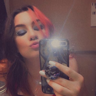 skyeskaisky's tweet photo. #NewProfilePic https://t.co/iUaDyA9SEv