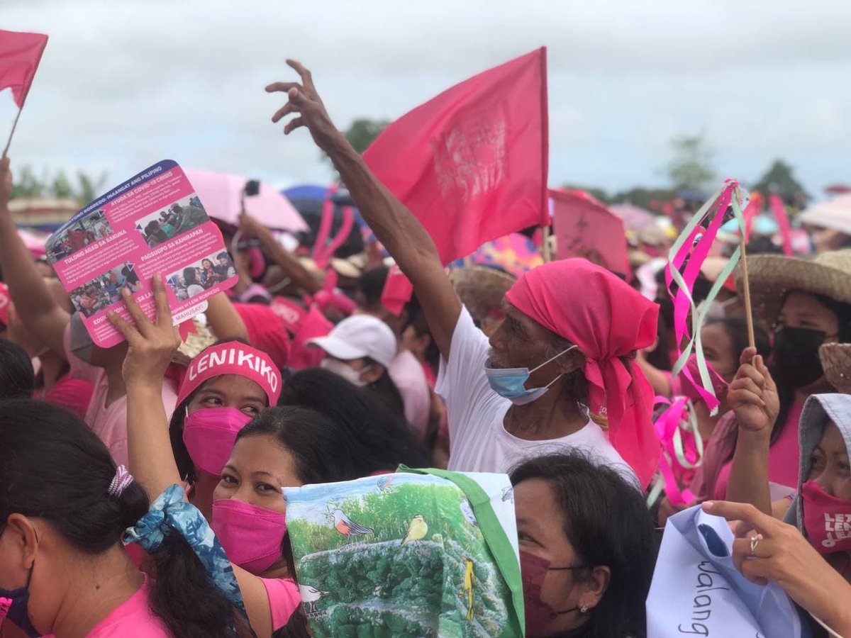 DapatSiLeni's tweet photo. MINI RALLY with 20k attendees! Mini mga bes, mini! Handa ka na ba sa GRAND rally? Excited nadin kami!!!

#DapatSiLeni 🌸
#HusayAtTibay 💪🏼
#NegOccisPink
#MasskarapatDapatSiLeni https://t.co/kQCNgIYWOe