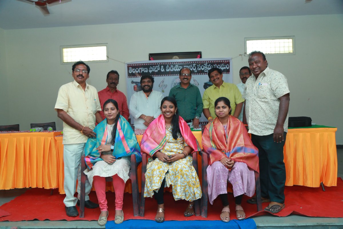 RaparthiGo's tweet photo. @TTgpvwa తెలంగాణ రాష్ట్ర ఫోటో అండ్ వీడియో గ్రాఫర్స్ సంక్షేమ సంఘం ఆధ్వర్యంలో అంతర్జాతీయ దీని దినోత్సవం మహిళా కేక్ కటింగ్ కార్యక్రమం https://t.co/dehG3hqf9d
