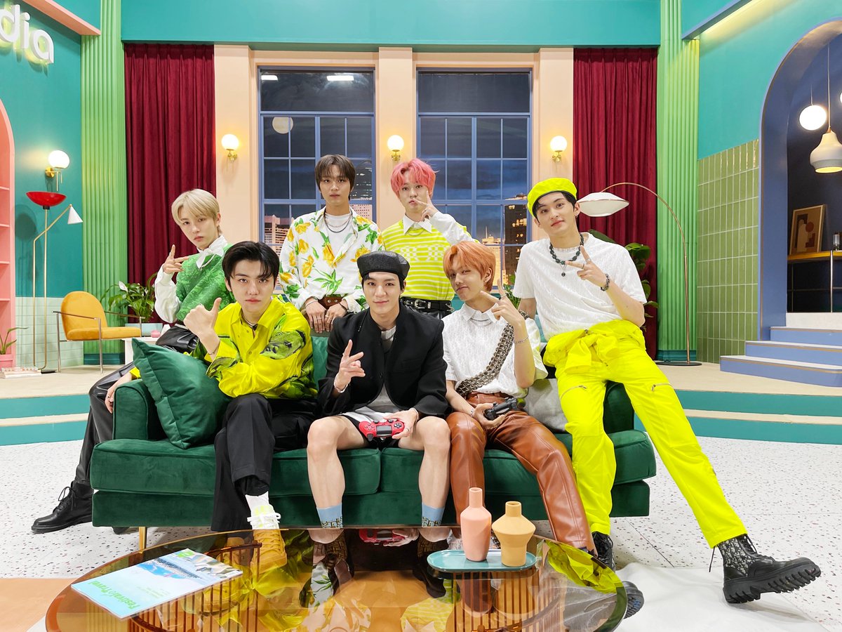 7DREAMVT_INA's tweet photo. Hello Dreamzen! We made a deal with @KrishwinPromos $20 for 2k retweet &amp; follow

✅ 2000 retweet 
✅ ALL RETWEET MUST FOLLOW @KrishwinPromos
✅ MUST GET 2000 REPLY FOLLOWING PROOF

All fund is to support NCT Dream's upcoming comeback. Thank you🙌🏻 https://t.co/BFrVIPkXgN