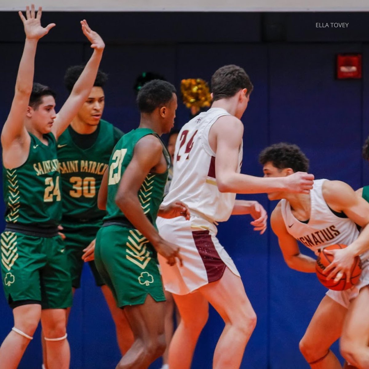 IgnatiusWPM's tweet photo. St. Ignatius College Prep #Chicago. We wanted to get these out before the IHSA State #Basketball final 4 tomorrow! Pics of the Super-Sectionals Win vs St. Pat's by Ella Tovey (SICP Student) -link In bio for album! Go Pack! @SICPWolfpack @IgnatiusChicago @SICPBB @SICPGirlsBball https://t.co/Ar86dKpV5K
