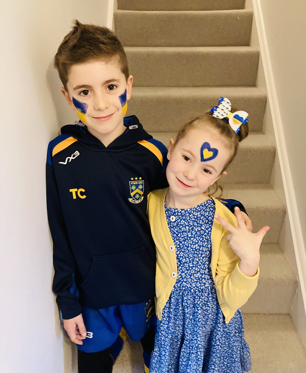 tinabirkby's tweet photo. Wearing blue and yellow for Ukraine today 🇺🇦 #Ukraine️ @YstradPrimary https://t.co/0o20eE72dD