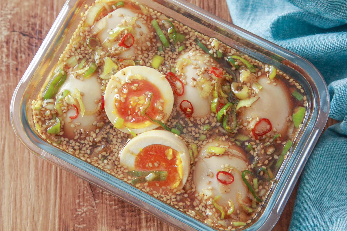 このやばい漬けだれで無限白飯いける。これめっちゃくちゃに旨いです…「やみつき麻薬卵」