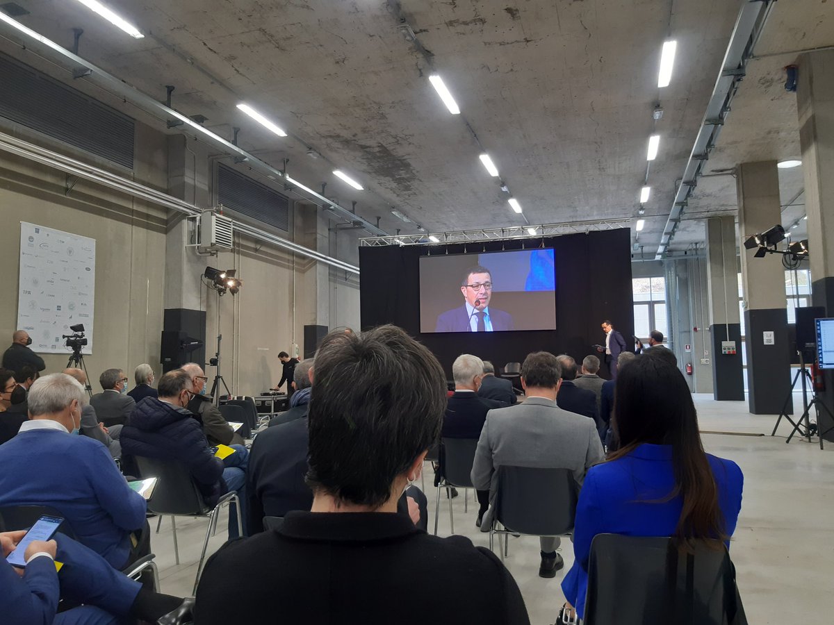 LucaCapra69's tweet photo. Inaugurazione Live Demo "Machine to Machine" @SMACT_CC @TnSviluppo @EUBIC @IASPnetwork @UniTrento @FBK_research #meccatronica #iot #pmi https://t.co/WEKCrz083j
