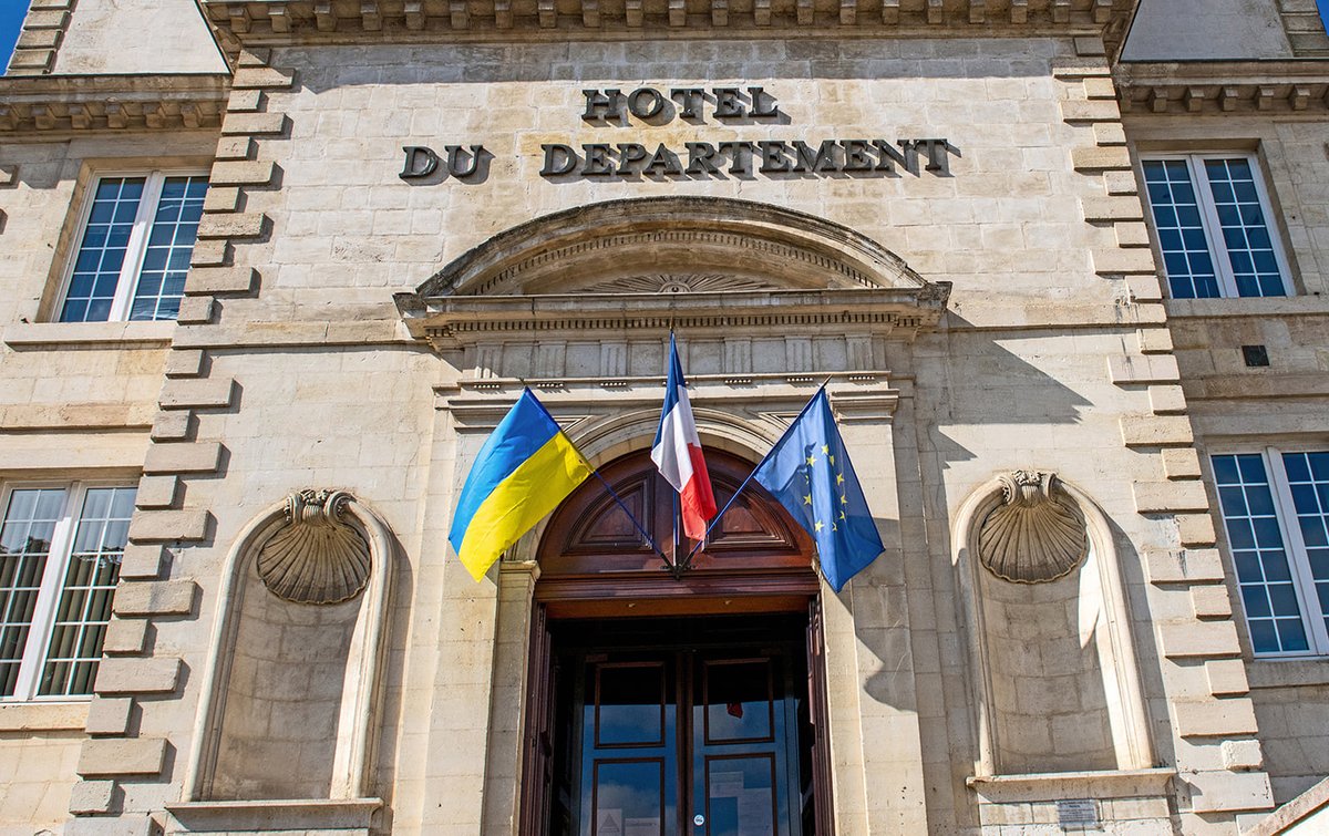 cdg_47's tweet photo. Pour mieux s'y retrouver et faciliter les aides sous diverses formes (dons, hébergements...), le Conseil départemental recense les initiatives nationales et communales ici 👇
https://t.co/N0E4tHO07R

#SoutienUkraine #LotetGaronne https://t.co/rgPdVKelOd