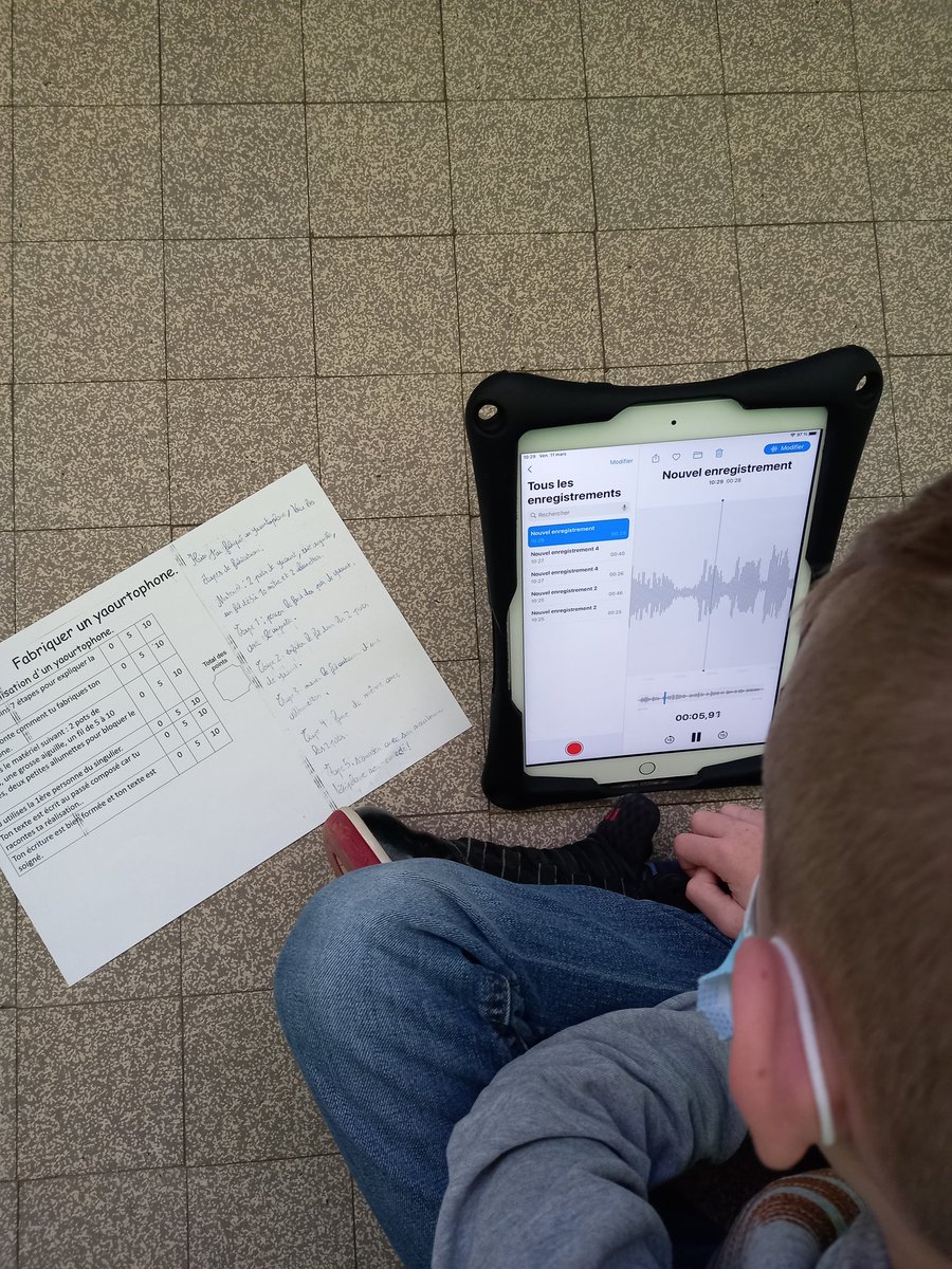 Utilisation de la fonction dictaphone de la tablette pour améliorer la rédaction